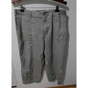 Caribbean Joe Women's Cargo Capri Pants Sage Green Cropped Utility Cotton Sz. 14